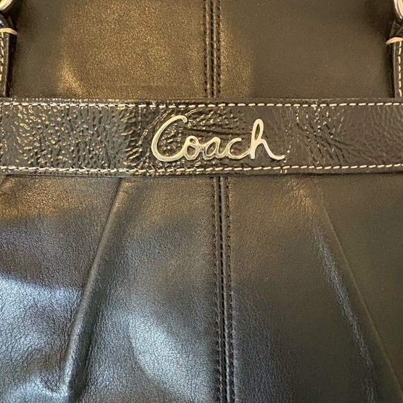 Coach shoulder bag - Picture 2 of 9